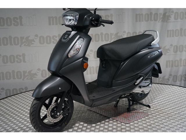 suzuki - uh-125