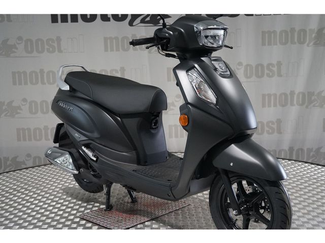 suzuki - uh-125
