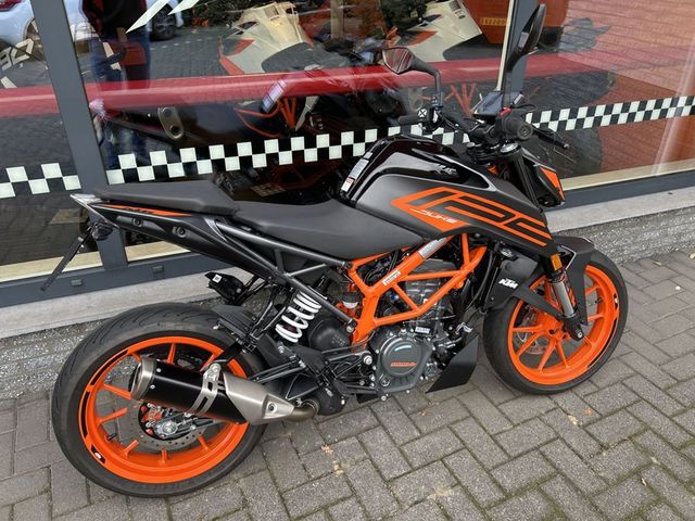 ktm - 125-duke