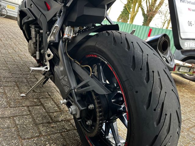 bmw - s-1000-r