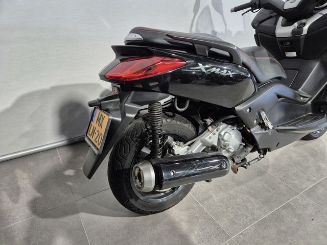 yamaha - x-max-250