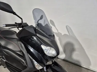 YAMAHA X MAX 250 – foto 2