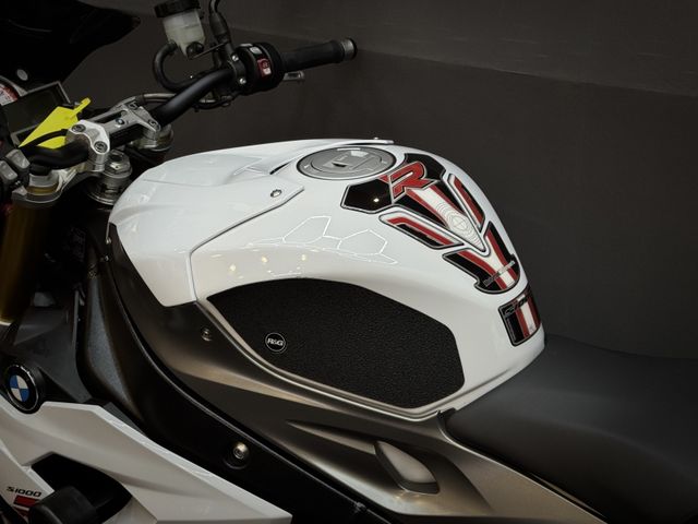 bmw - s-1000-r