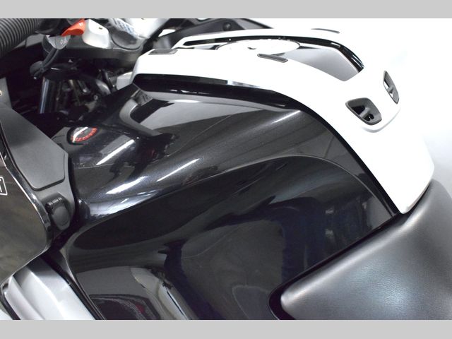 bmw - r-1200-rt