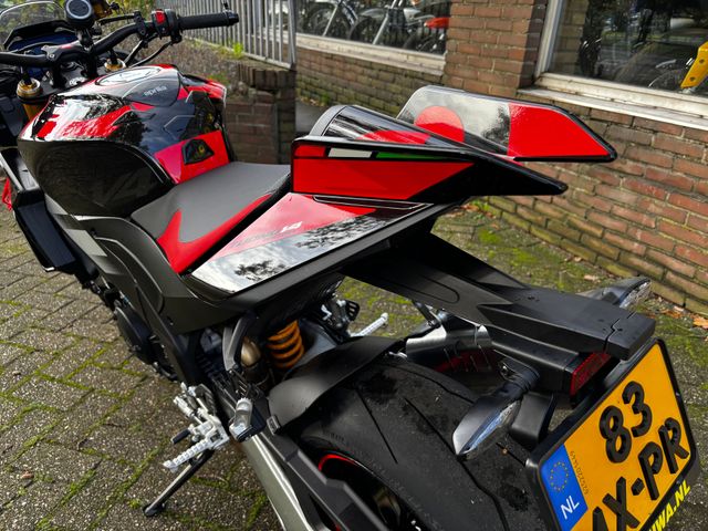 aprilia - tuono--v4-1100-factory