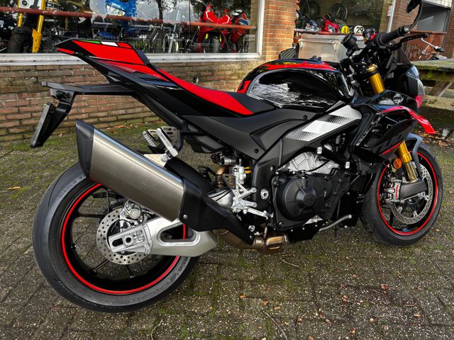 aprilia - tuono--v4-1100-factory