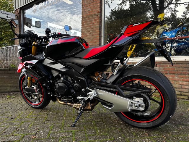 aprilia - tuono--v4-1100-factory