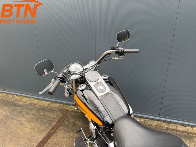 harley-davidson - heritage-softail-classic-flstc