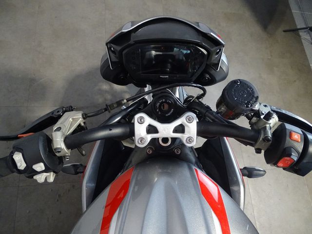 triumph - street-triple-rs