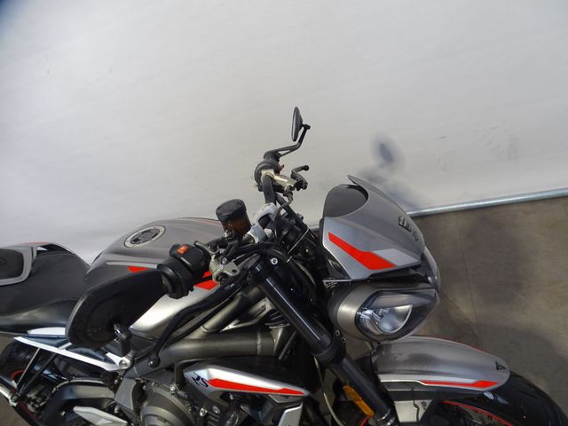 triumph - street-triple-rs