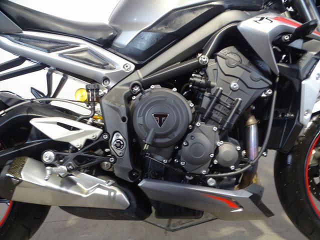 triumph - street-triple-rs