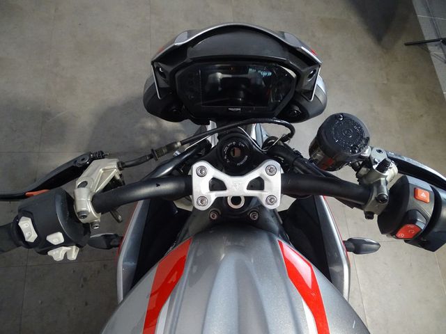 triumph - street-triple-rs