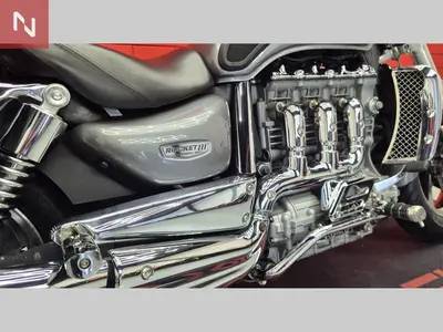 TRIUMPH ROCKET III – foto 4