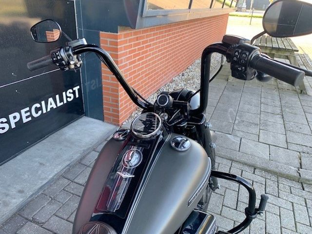 harley-davidson - road-king-special-flhrxs