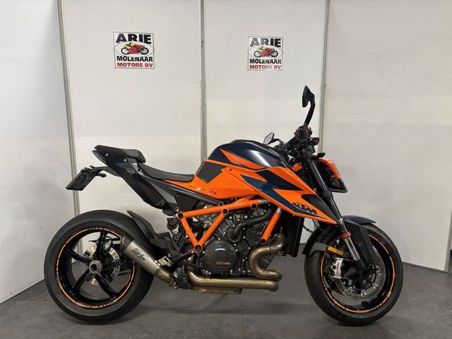 ktm - 1290-super-duke-r