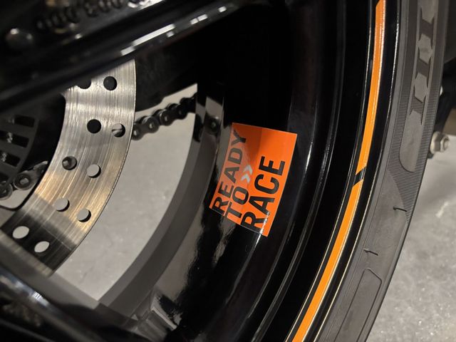 ktm - 1290-super-duke-r