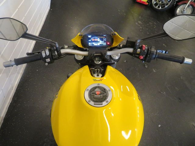 ducati - monster-821