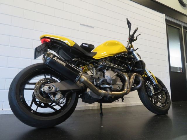 ducati - monster-821