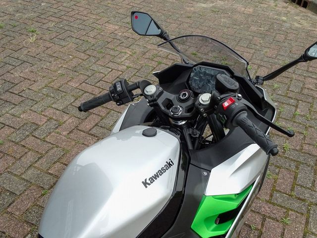 kawasaki - ninja-e-1