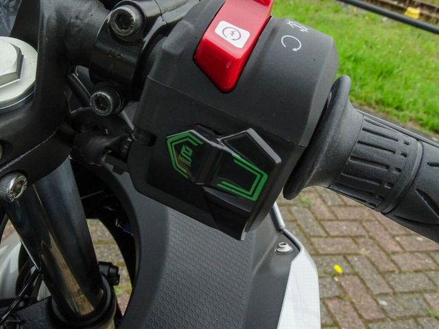 kawasaki - ninja-e-1