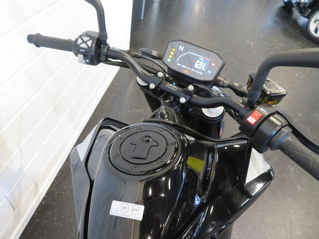 ktm - 790-duke