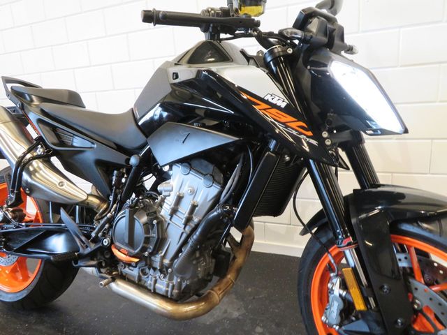 ktm - 790-duke