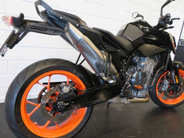 ktm - 790-duke