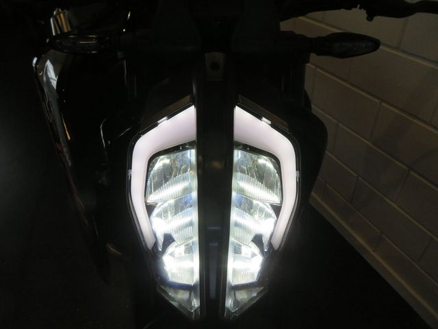 ktm - 790-duke