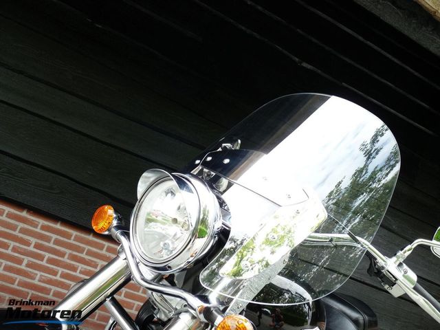 kawasaki - vn-900-classic