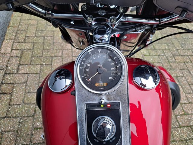 harley-davidson - heritage-softail-classic-flstc