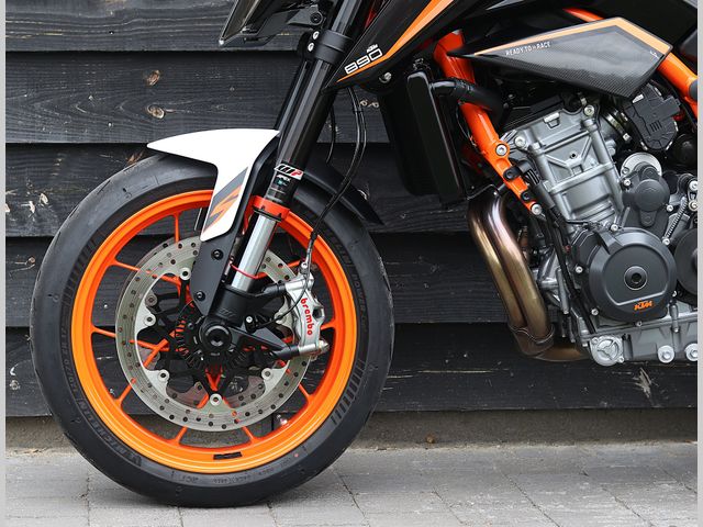 ktm - 890-duke-r