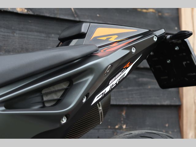 ktm - 890-duke-r