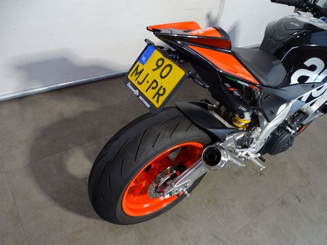 aprilia - tuono-v4-r