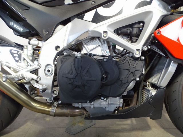 aprilia - tuono-v4-r