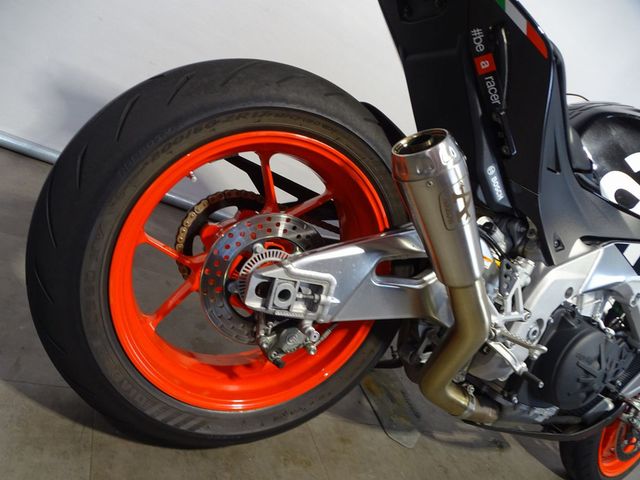 aprilia - tuono-v4-r