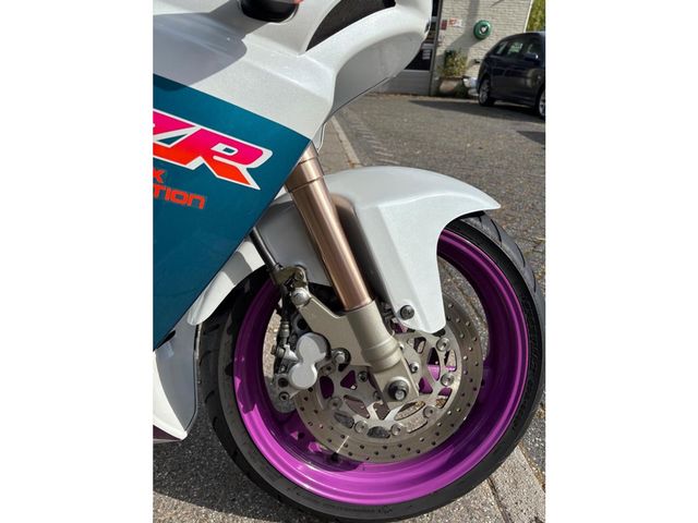 yamaha - fzr-600-r