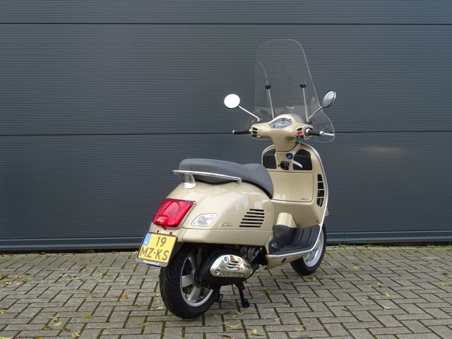 vespa - gts-300