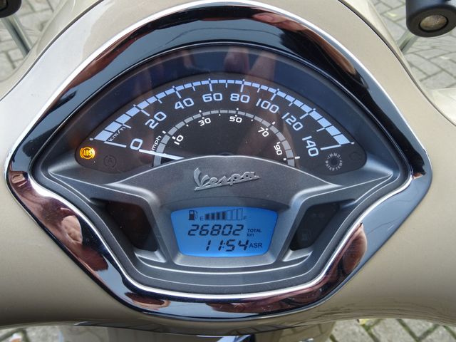 vespa - gts-300