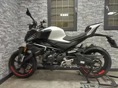 Cfmoto 450 NK 2026 nieuw – foto 11 van 14