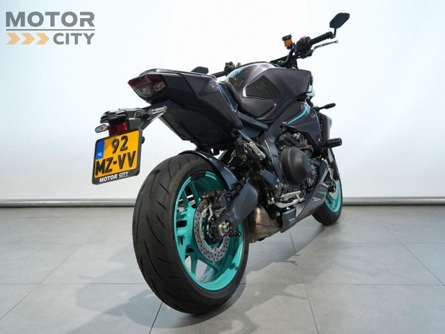 yamaha - mt-09-y-amt