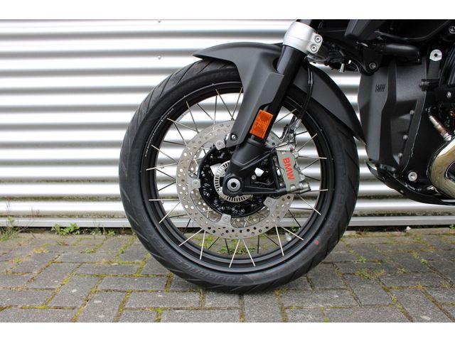 bmw - r-1300-gs
