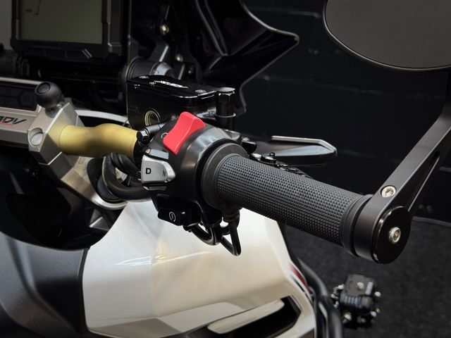 honda - x-adv