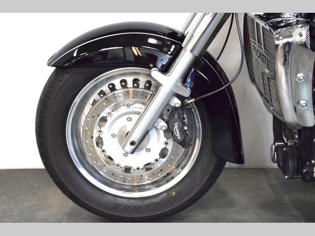 triumph - rocket-iii-touring