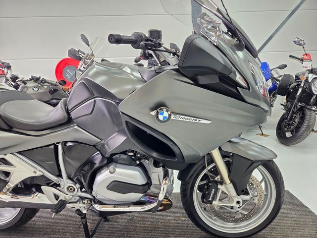 bmw - r-1200-rt-lc