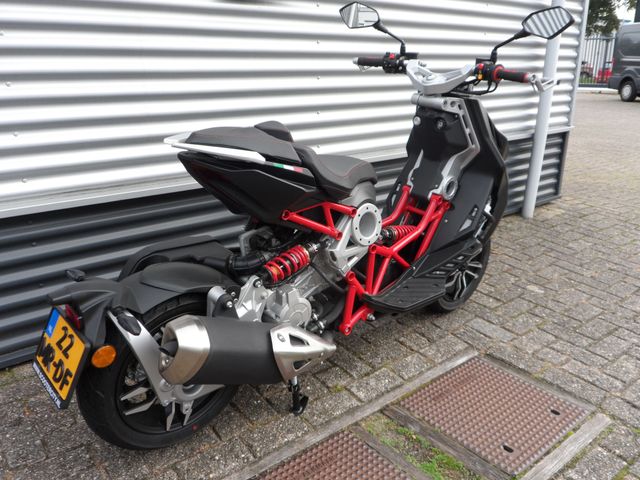 italjet - dragstar-200-limited-edition