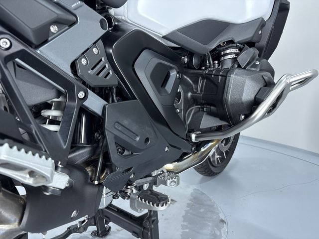 bmw - r-1300-gs-adventure