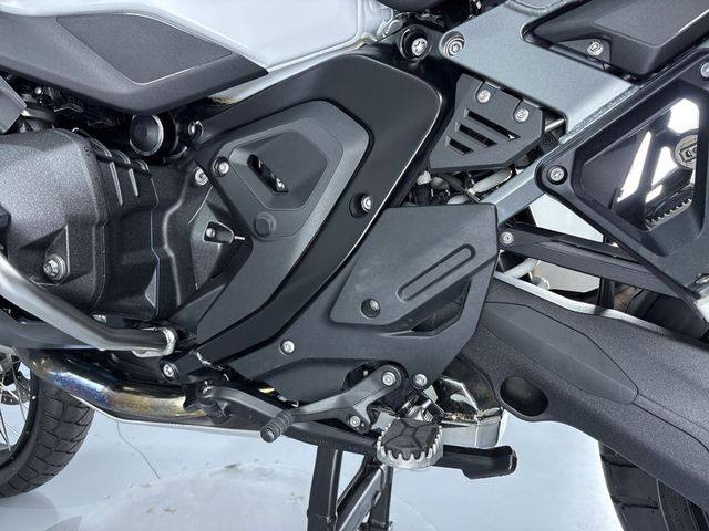 bmw - r-1300-gs-adventure