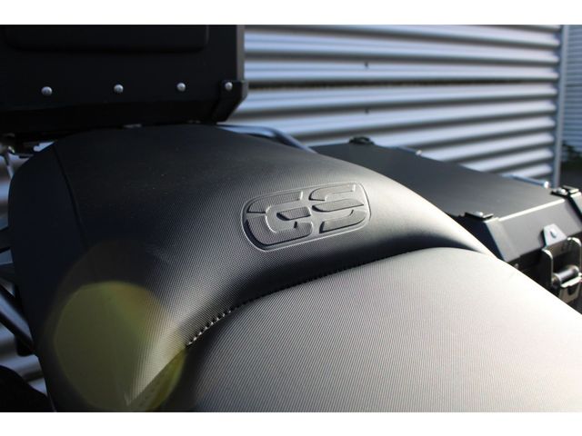 bmw - r-1250-gs-adventure