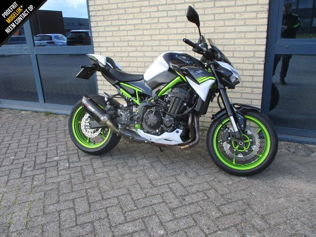 kawasaki - z900