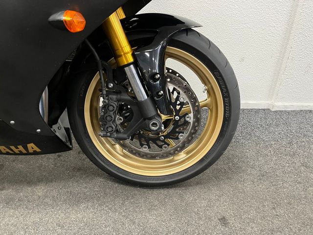 yamaha - yzf-r1